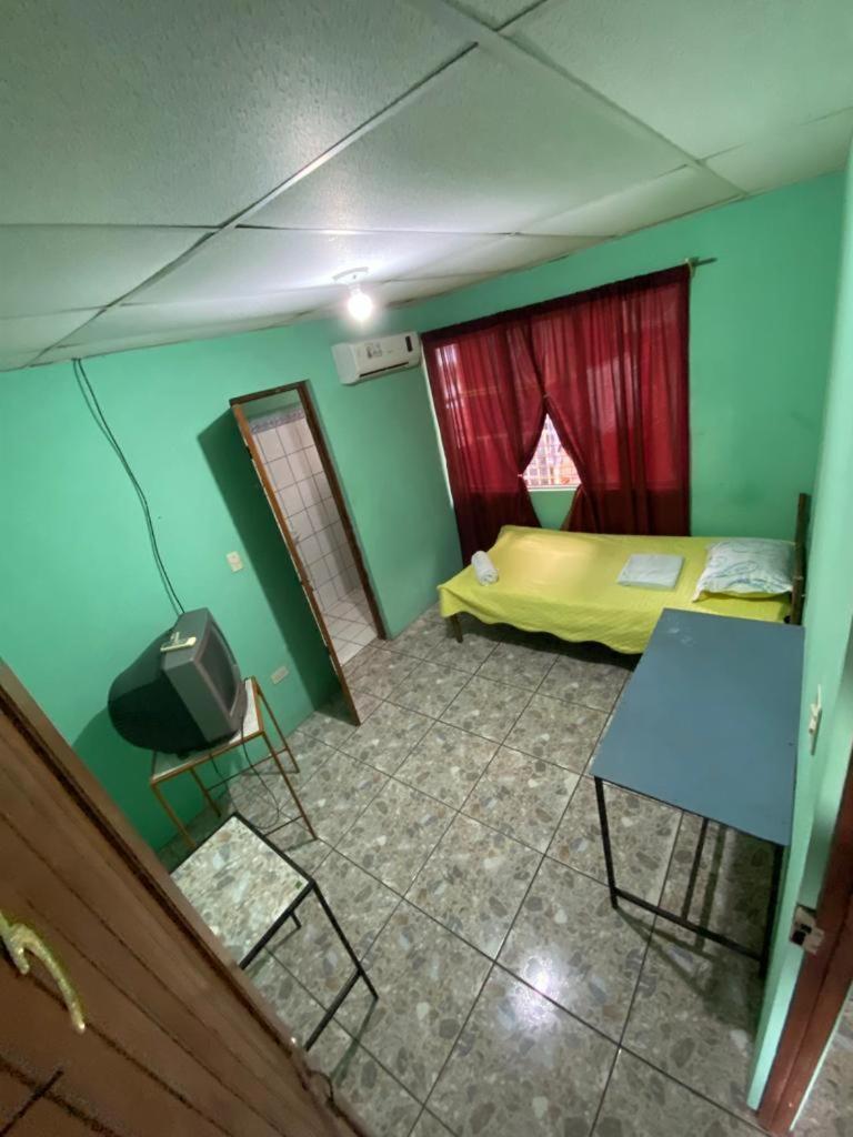 Hospedaje Catalinass Ліберія Номер фото